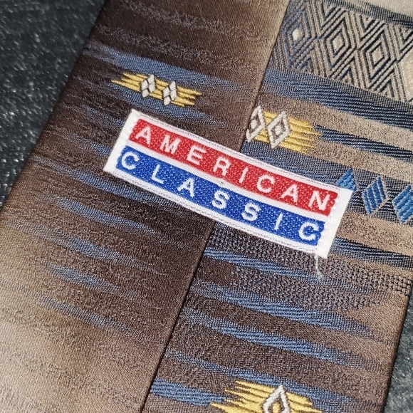 Tan & Brown Necktie w/ Subtle Stripes - NWOT - Picture 4 of 5